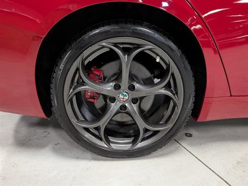 Used 2019 Alfa Romeo Giulia Ti Sport w/ Quick Order Package 22U Sport image 13