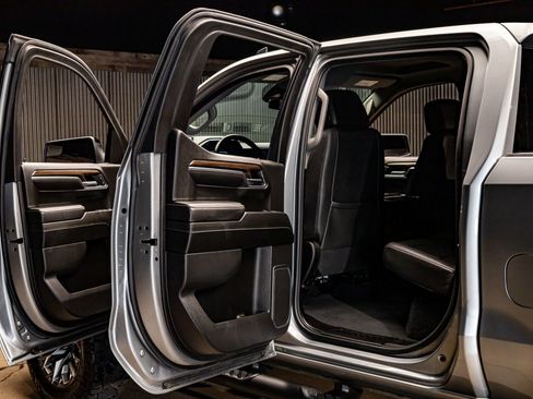 Used 2024 Chevrolet Silverado 1500 RST image 24