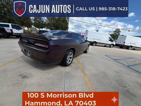 Used 2020 Dodge Challenger SXT RWD image 19