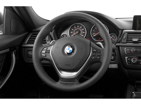Used 2015 BMW 320i xDrive Sedan AWD/4WD image 6
