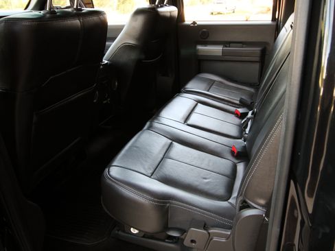 Used 2012 Ford F250 Lariat w/ Lariat Ultimate Pkg AWD/4WD image 47