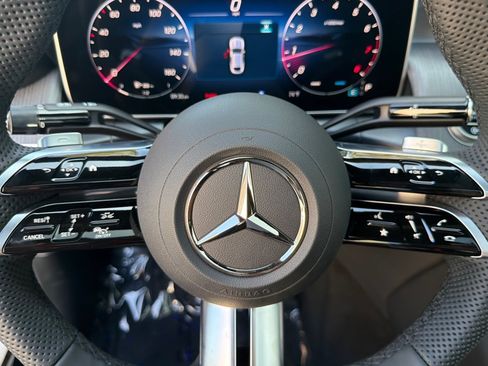 New 2026 Mercedes-Benz GLC 300 4MATIC image 23