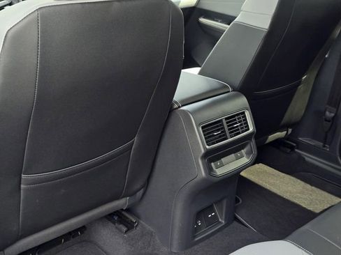 Used 2025 Volkswagen Atlas Cross Sport SEL R-Line AWD/4WD image 34