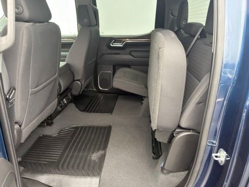 Used 2023 Chevrolet Silverado 1500 LT AWD/4WD image 19