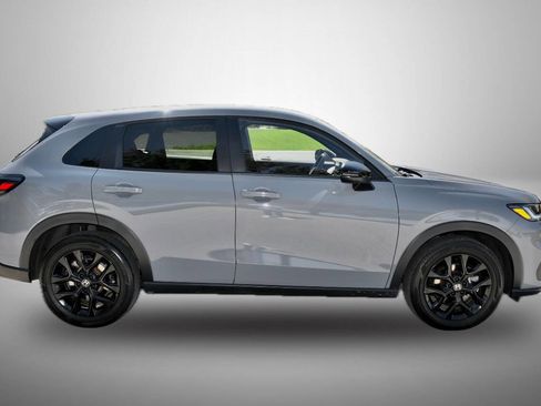 Used 2024 Honda HR-V Sport image 8