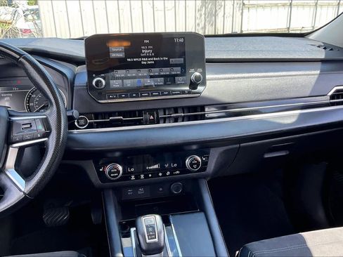 Used 2024 Mitsubishi Outlander SE FWD image 7