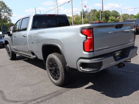 New 2026 Chevrolet Silverado 3500 High Country w/ Technology Package AWD/4WD image 3