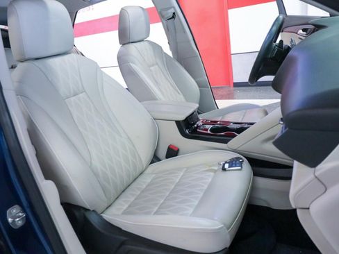 Used 2023 Buick Envision Avenir FWD image 26