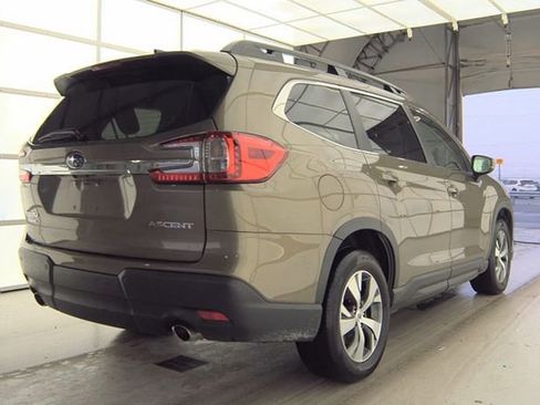 Certified 2025 Subaru Ascent Premium AWD/4WD image 2