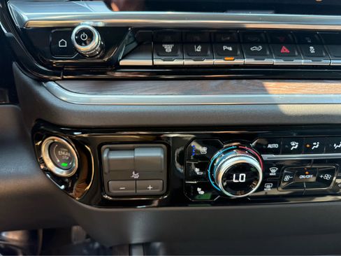 New 2025 GMC Sierra 2500 SLT w/ SLT Premium Package image 22