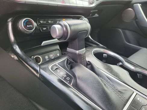 Used 2021 Kia Stinger GT-Line w/ Sun & Sound Package image 13