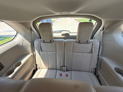 Used 2015 Nissan Pathfinder SL FWD image 4