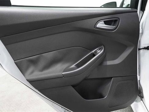 Used 2016 Ford Focus ST image 20