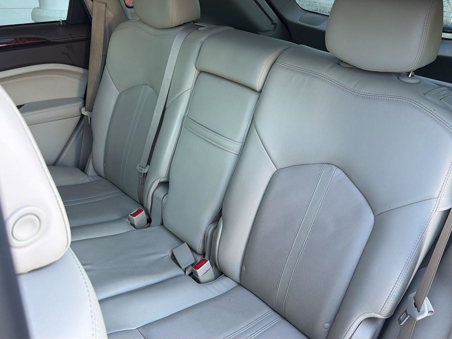 Used 2016 Cadillac SRX Premium w/ Driver Assist Package FWD image 33