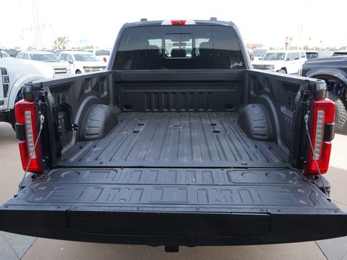 Used 2024 Ford F250 Lariat w/ Lariat Ultimate Package AWD/4WD image 19