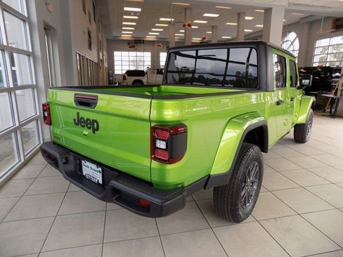 New 2026 Jeep Gladiator Sport image 8