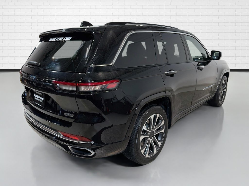 Used 2023 Jeep Grand Cherokee Overland AWD/4WD image 9