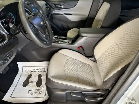 Used 2021 Chevrolet Equinox LS AWD/4WD image 20