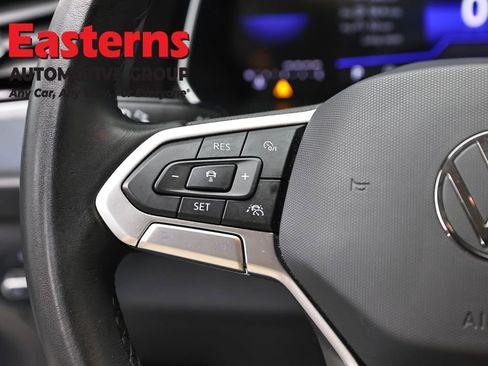 Used 2024 Volkswagen Jetta SE FWD image 15