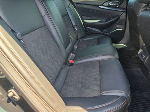 Used 2023 Nissan Maxima SR w/ Sport Mat Group FWD image 14