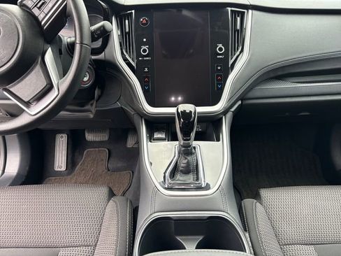 Certified 2025 Subaru Outback Premium image 10