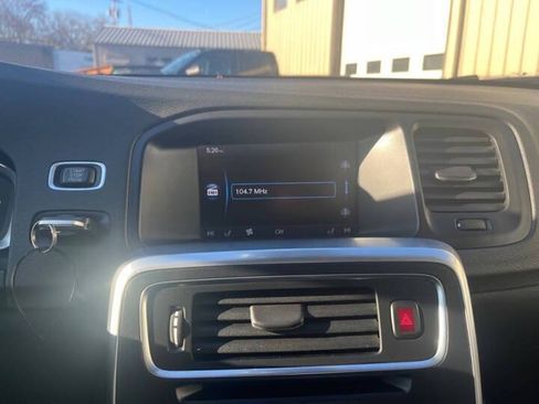 Used 2014 Volvo S60 T5 FWD image 20
