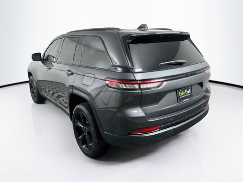 Used 2023 Jeep Grand Cherokee Limited w/ Black Appearance Package RWD image 5