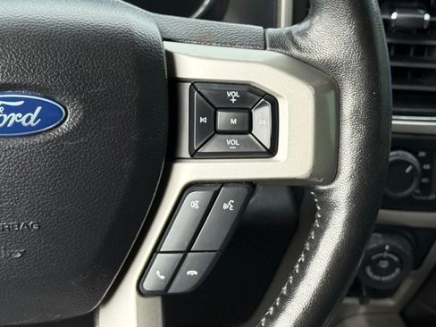 Used 2019 Ford F150 Lariat w/ Equipment Group 502A Luxury AWD/4WD image 21