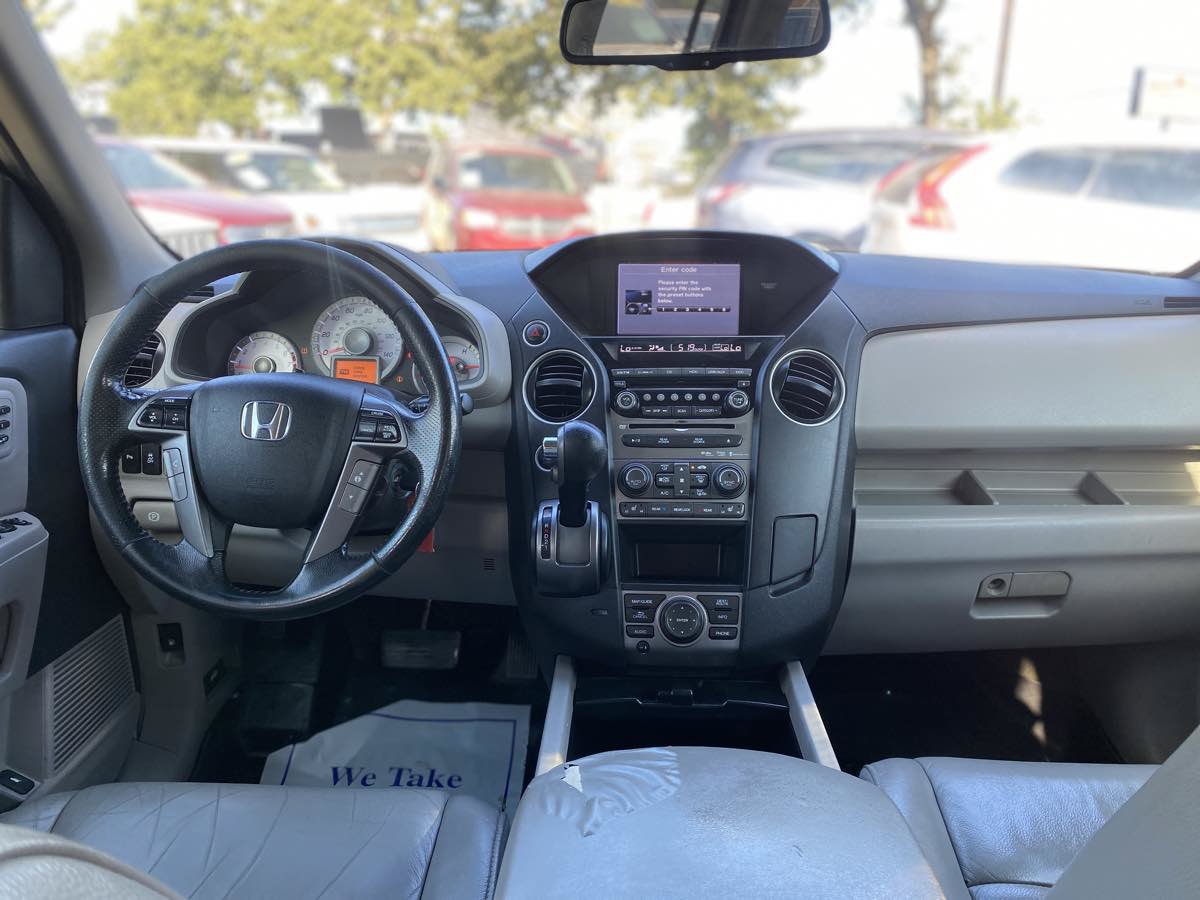 Used 2015 Honda Pilot Touring image 17