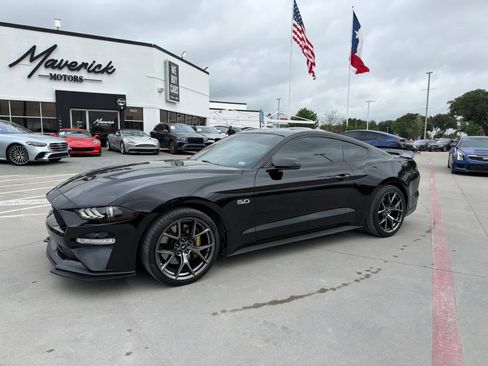 Used 2018 Ford Mustang GT Premium w/ Equipment Group 401A RWD image 1