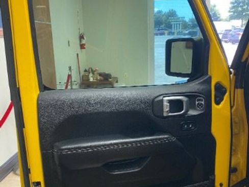 Used 2020 Jeep Wrangler Unlimited Rubicon AWD/4WD image 13