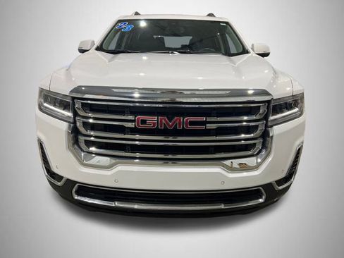 Used 2023 GMC Acadia SLT w/ Preferred Package image 9