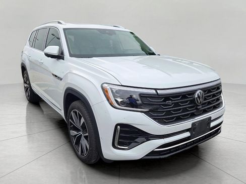Used 2024 Volkswagen Atlas SEL Premium R-Line AWD/4WD image 3