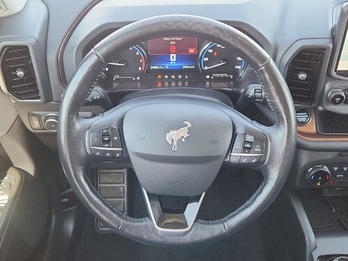 Used 2022 Ford Bronco Sport Outer Banks w/ Tech Package AWD/4WD image 17