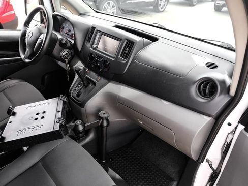 Used 2021 Nissan NV200 S w/ Back Door Glass Package FWD image 9