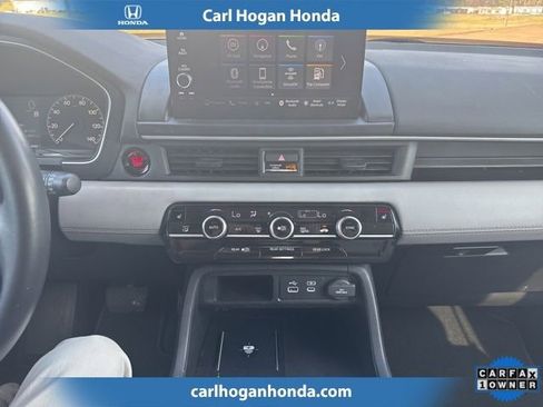 Used 2024 Honda Pilot Touring image 22
