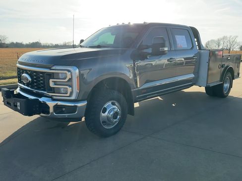 Used 2023 Ford F350 Lariat w/ Lariat Ultimate Package image 5