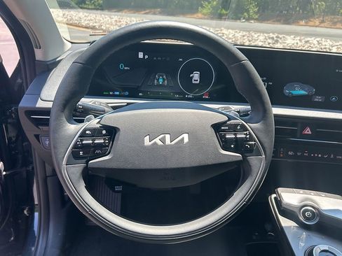 Used 2024 Kia EV6 Light AWD/4WD image 7