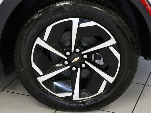 New 2026 Chevrolet Equinox EV LT image 5