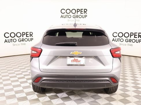Used 2024 Chevrolet Trax LS w/ Driver Confidence Package image 20
