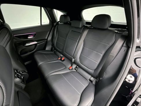 Used 2026 Mercedes-Benz GLC 300 image 18