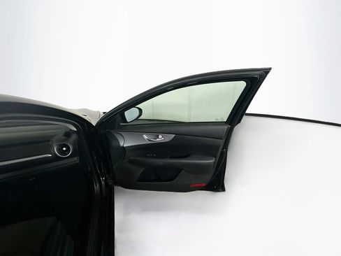 Used 2024 Kia Forte LXS FWD image 29