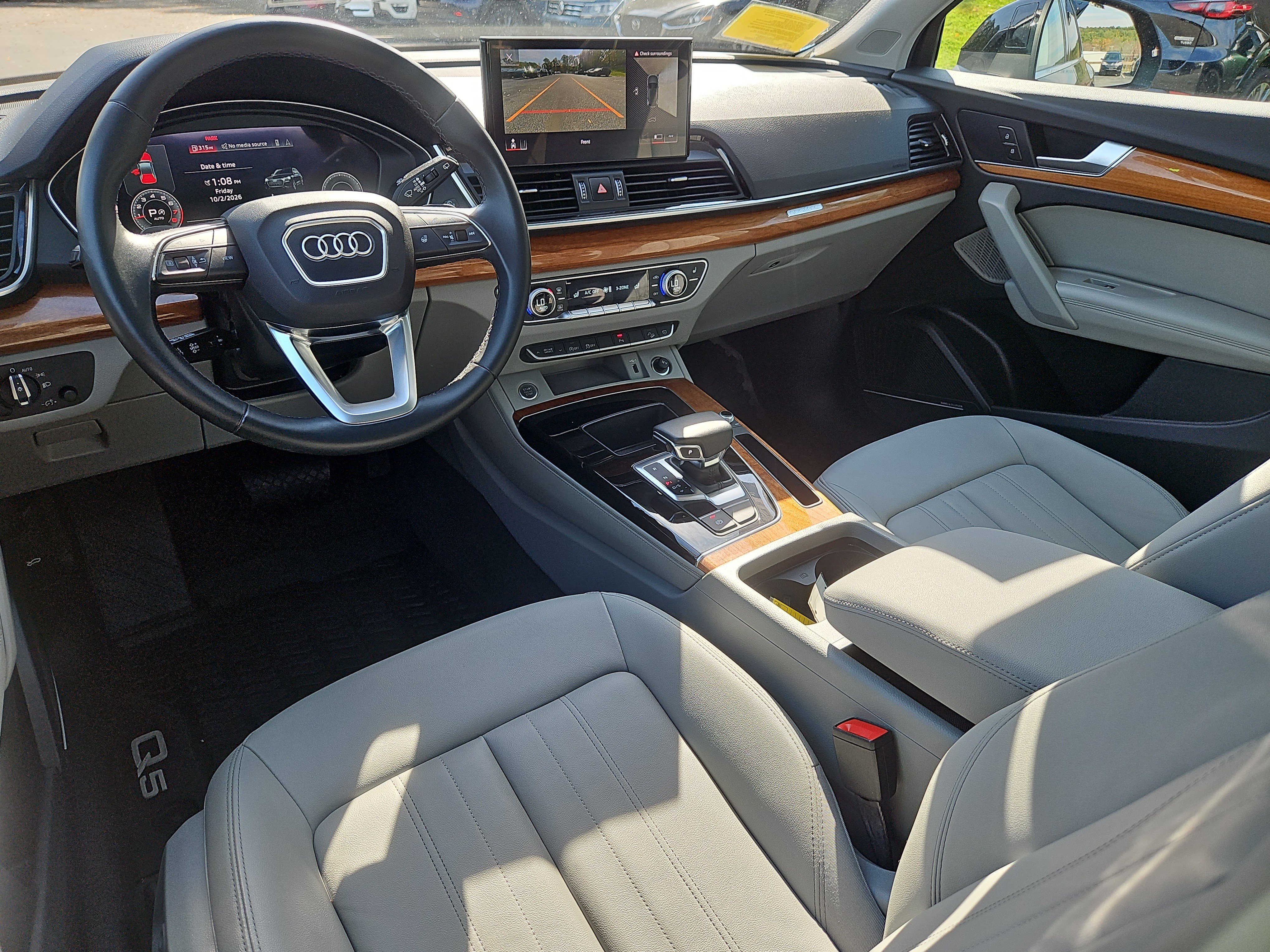 Used 2023 Audi Q5 2.0T Premium Plus AWD/4WD image 3