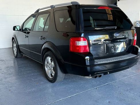 Used 2006 Ford Freestyle Limited image 14