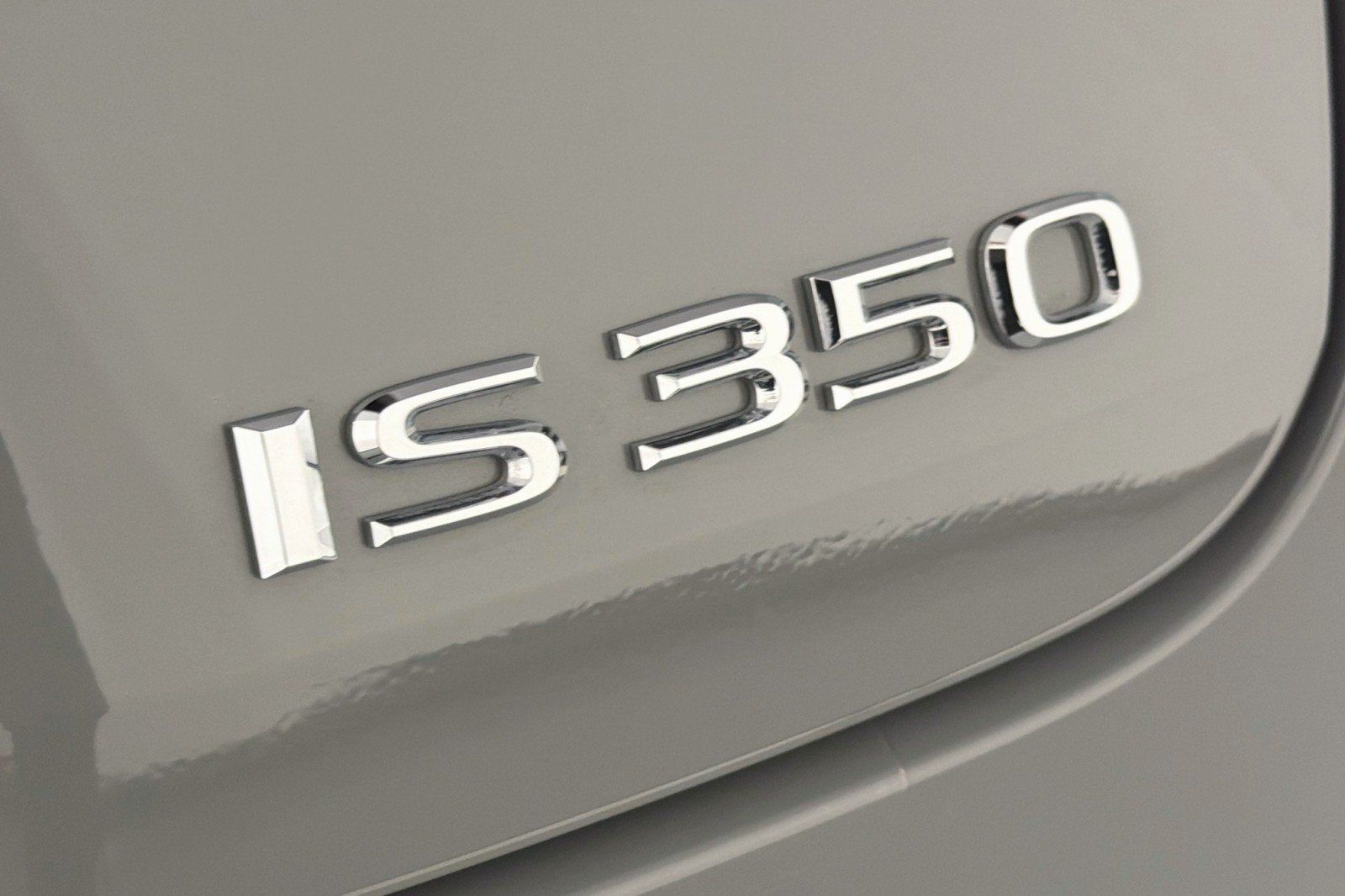 Used 2025 Lexus IS 350 F Sport RWD image 8