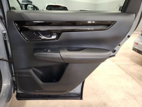 Used 2025 Honda CR-V Sport Touring image 31