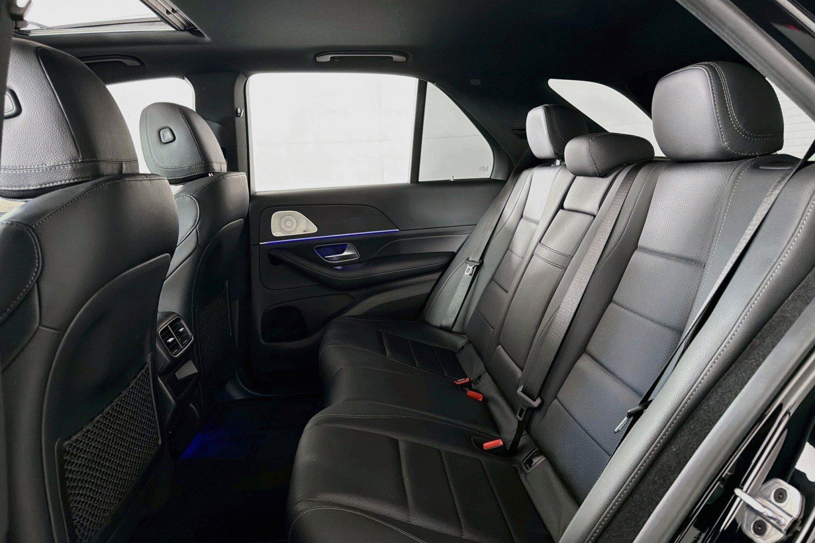 Used 2022 Mercedes-Benz GLE 350 4MATIC w/ Premium Package image 8