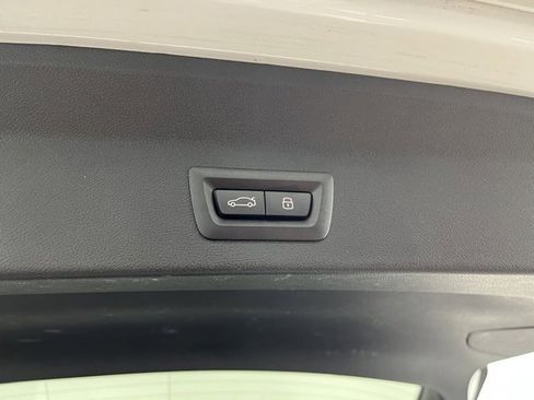 Used 2024 BMW X3 xDrive30i w/ Convenience Package image 40