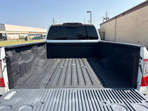 Used 2019 Nissan Titan PRO-4X AWD/4WD image 19