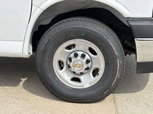 New 2026 Chevrolet Express 3500 w/ Power Convenience Package RWD image 15